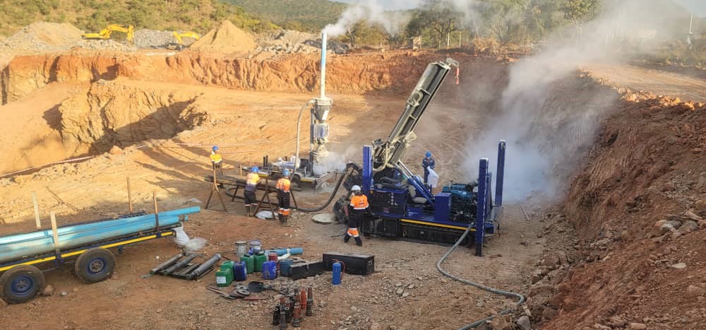 track mounted drilling rig at work track mounted drilling rig at work